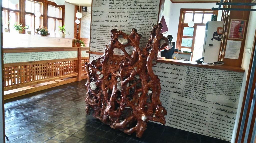 Penzion Manin Povazska Bystrica Ngoại thất bức ảnh